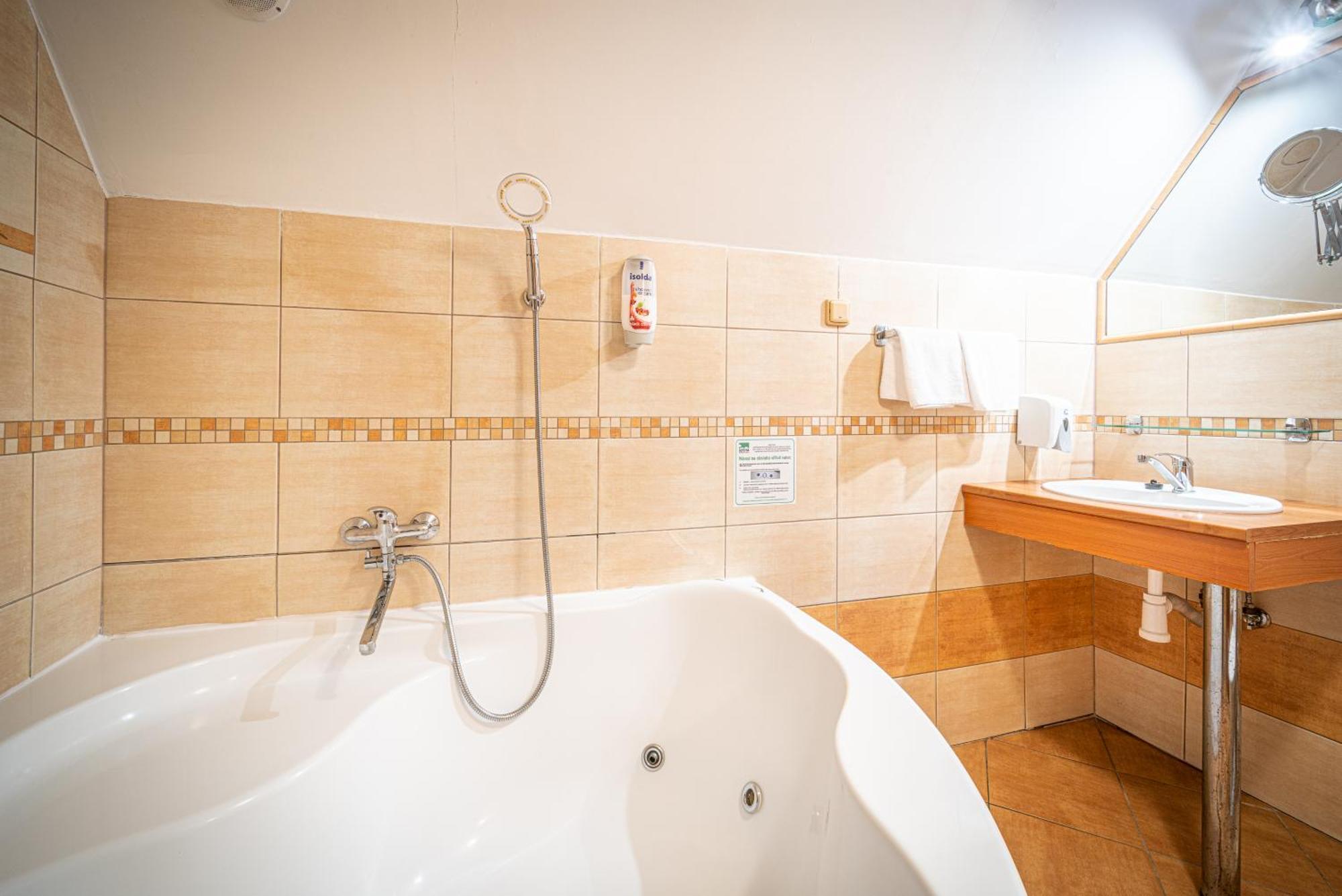 Bungalovy Sepetna - Pro 4 Osoby Ostravice Ngoại thất bức ảnh